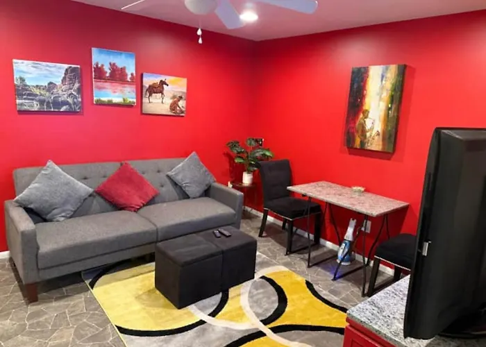 Apartment Retreat Near Trails And Red Rock Views *